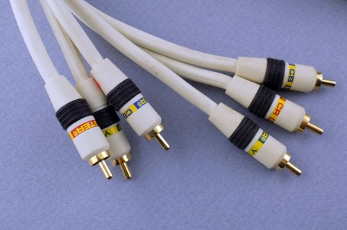 MonsterVideo 1 MV1CV Component Video Improved Performance Cable 6.5' (2M) - Picture 2 of 5