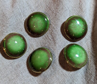 5 pieces, Vintage Art Emerald Glazed buttons, 7/8 in