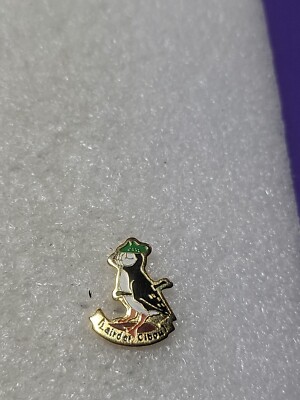 Puffin Bird Laird Of Ciboul Canada Enamel Lapel Pin Gold Toned Single Clutch Bck
