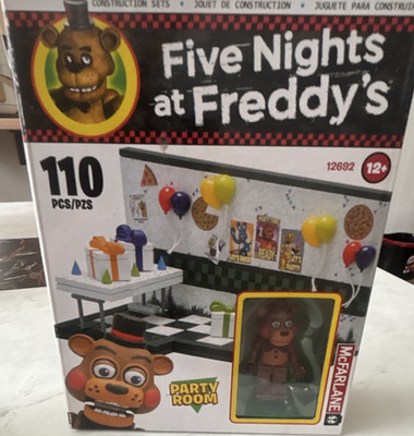 McFarlane Toys Five Nights at Freddy's Party Room Set 110 Pieces Freddy 12692