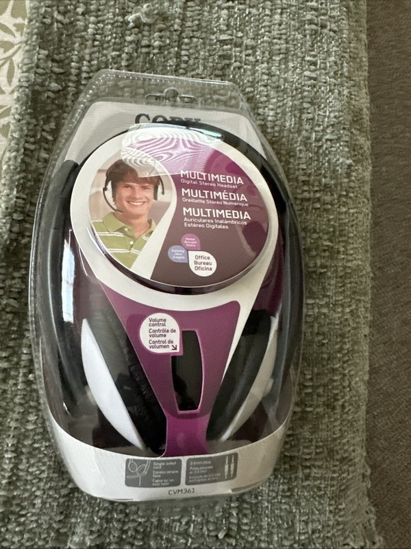 Coby Multimedia Digital Stereo Headset with Microphone - CVM361  NEW