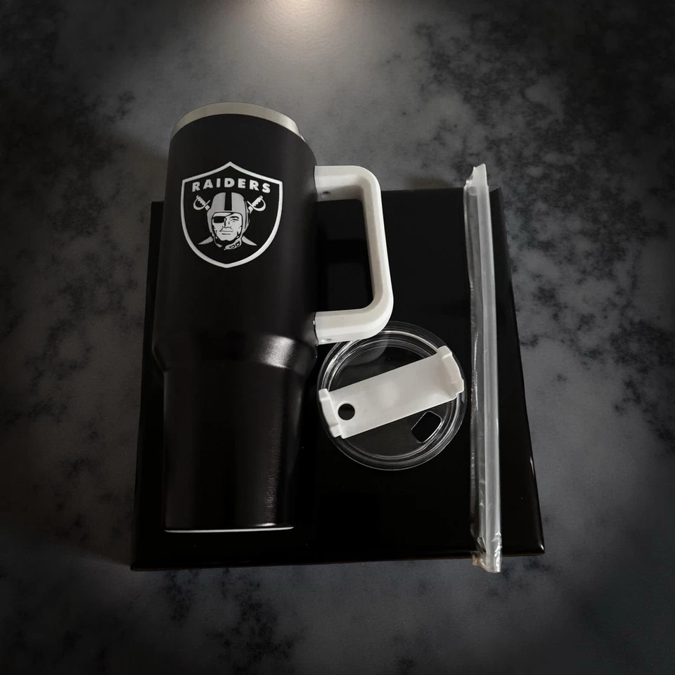 Taza térmica Raiders blanca y negra 40 OZ NFL con pajita lavable Foto 2 de 4