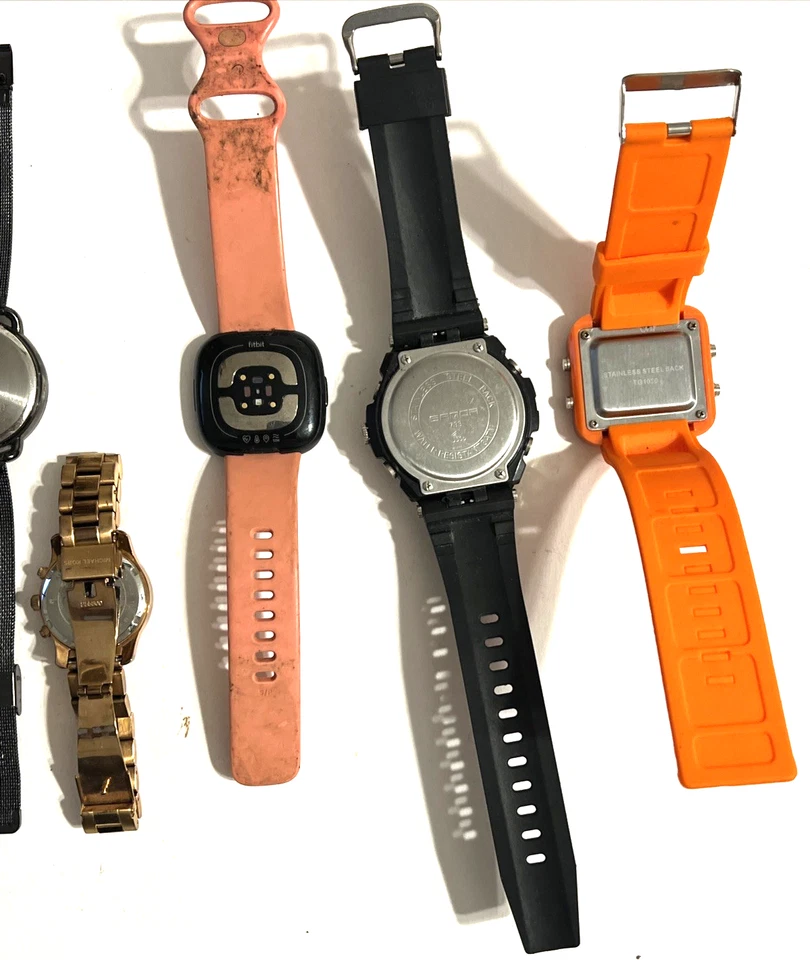 Watch Lot of 8 Mixed Styles Digital Analog Smartwatch Parts or Repair Untested - Image 4 of 4