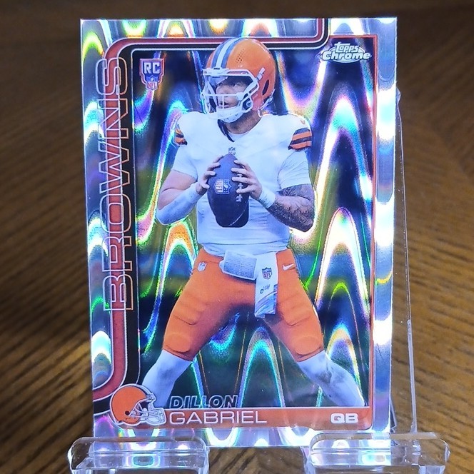 Topps Chrome 2025 Dillon Gabriel #317 Raywave Rookie Cleveland Browns