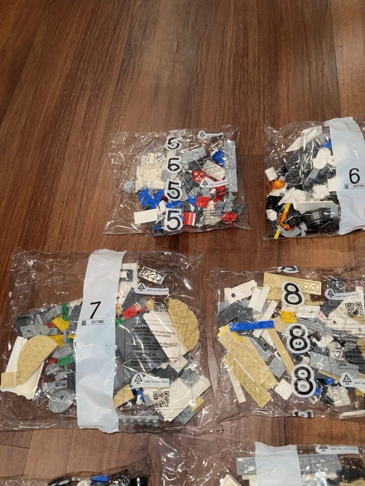 Lego 21309 NASA Apollo Saturn V Ideas 1969 pcs Outer Space Model Rocket 5 - 12 - Image 3 of 4