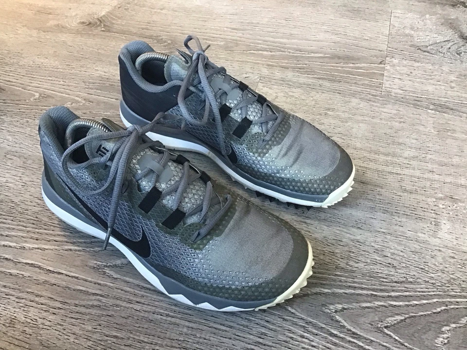 Zapatos de golf Nike Tiger Woods TW-15 para hombre talla 9,5 gris negro 704884-002 atléticos Foto 2 de 4