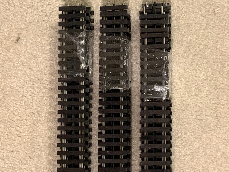 Lot of 12 - Gargraves O Gauge 3-Rail Phantom Flexible Track 37" Straights - Wood - Image 2 of 4