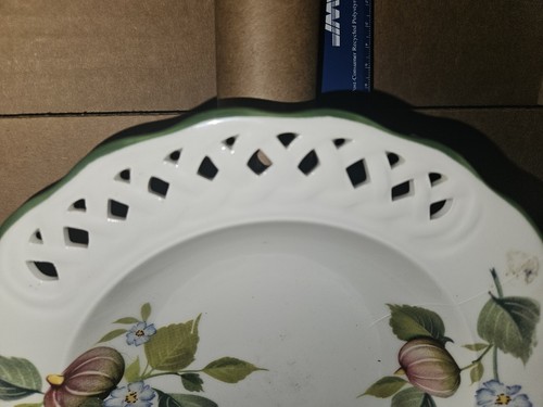 Brunelli Plate Italy Figs Flowers Reticulated Dinner Dish White Green   - Picture 3 of 4