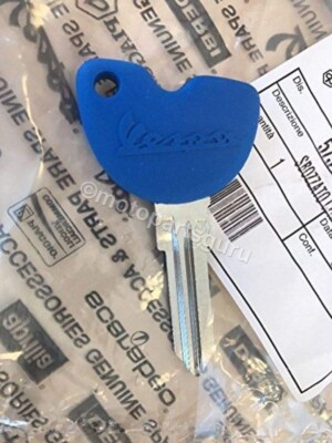 656873 OEM Blank Key with Vespa Logo Transponder Chip LX LXV GTS GTV 300 Sprint