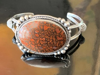 VINTAGE NATIVE AMERICAN NAVAJO DINOSAUR GEM BONE STERLING SILVER BRACELET CUFF