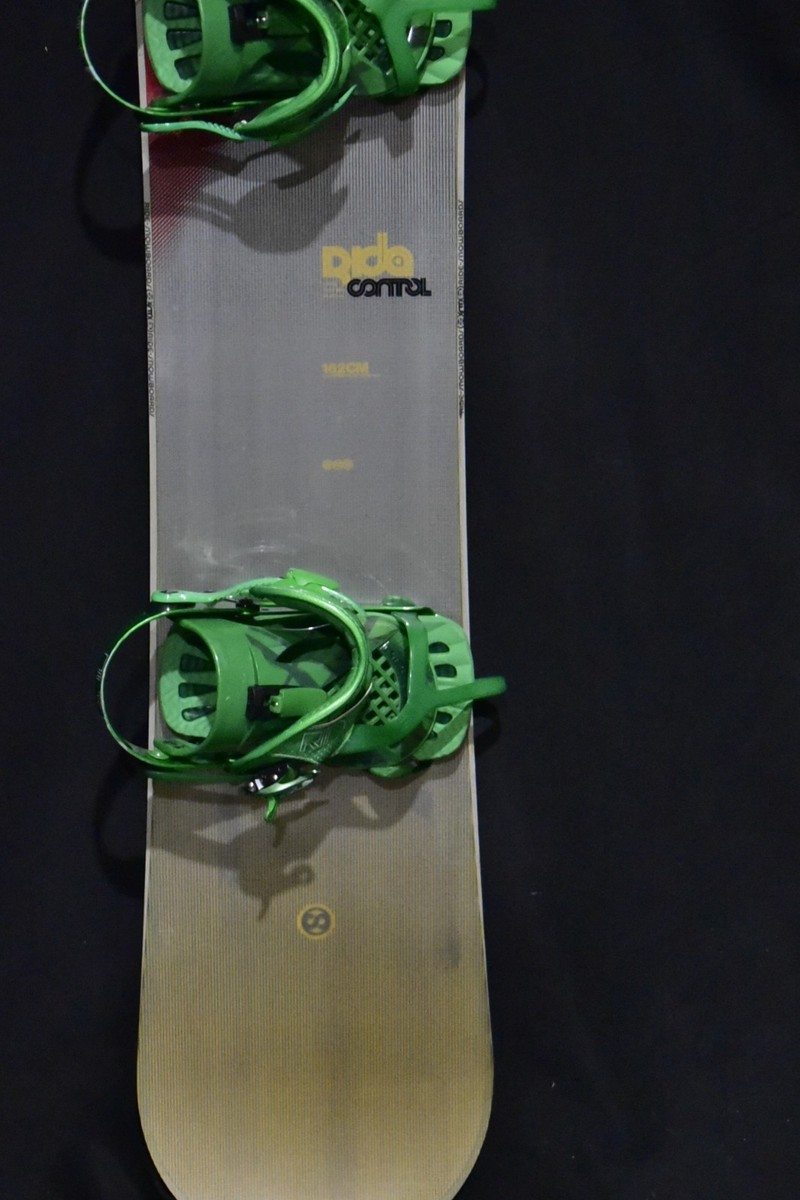ride control snowboard specs Superpig 2026 154 where a urethane layer runs along the edge of the board to increase flex and damping to create a board that is at home anywhere on the mountain Ride Control snowboard Green |