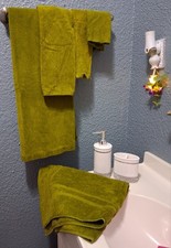 Vtg 70's 5pc Fieldcrest Avavado/Olive Green Towel Set W/bath Mat 100% Cotton 