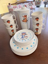 Charming Vintage 19 Pc Chilton SPIRIT of '76 Plastic Toy Dishes USA
