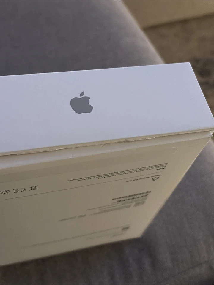 iPad Mini 7th Gen - Image 3 of 4