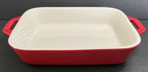 NWOB Staub 12JF24 Ceramic Rectangular Baking Roasting Dish in Cherry Red 8.5x6.5