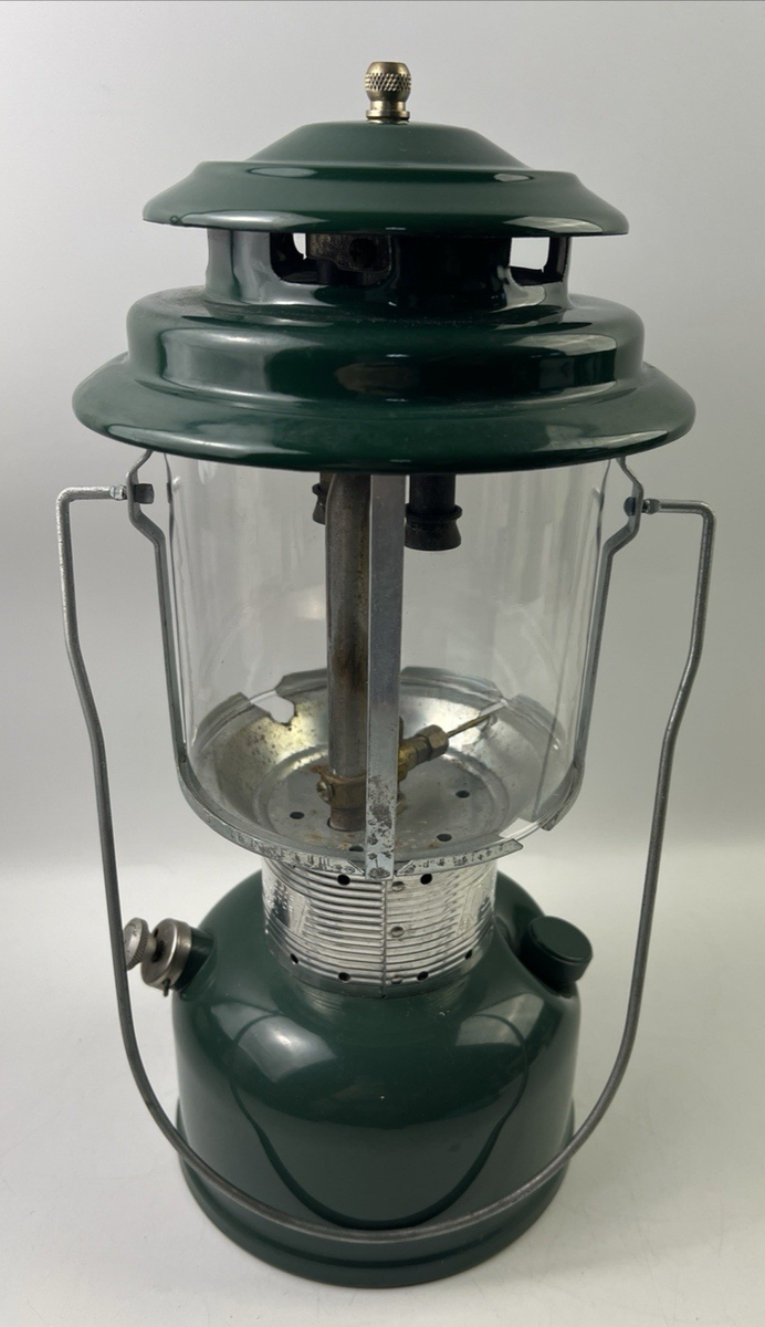 1972 Coleman 220F195 Double Mantle Floodlight Lantern Dated 1/72 W