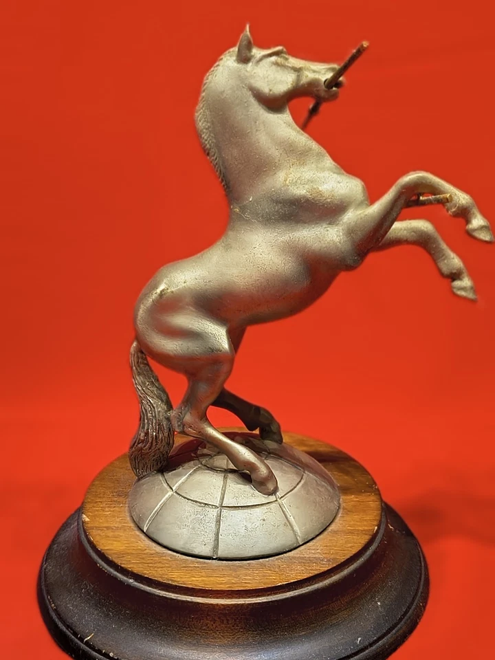 Estatueta Colt Industries Ramart Colt #219 edição limitada de 5000 - Imagem 2 de 4