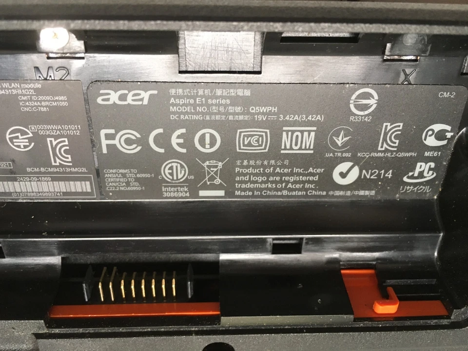 Acer Aspire E1 - Q5WPH 15" (AS IS) Intel Core i5-4200U @ 1.6 GHz- JZ - Image 3 of 4