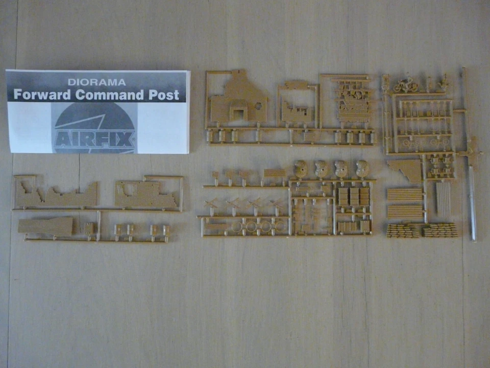 Maquette Diorama 1/72 AIRFIX Ref 03381 Poste de Commandement Avancé - Photo 2/2