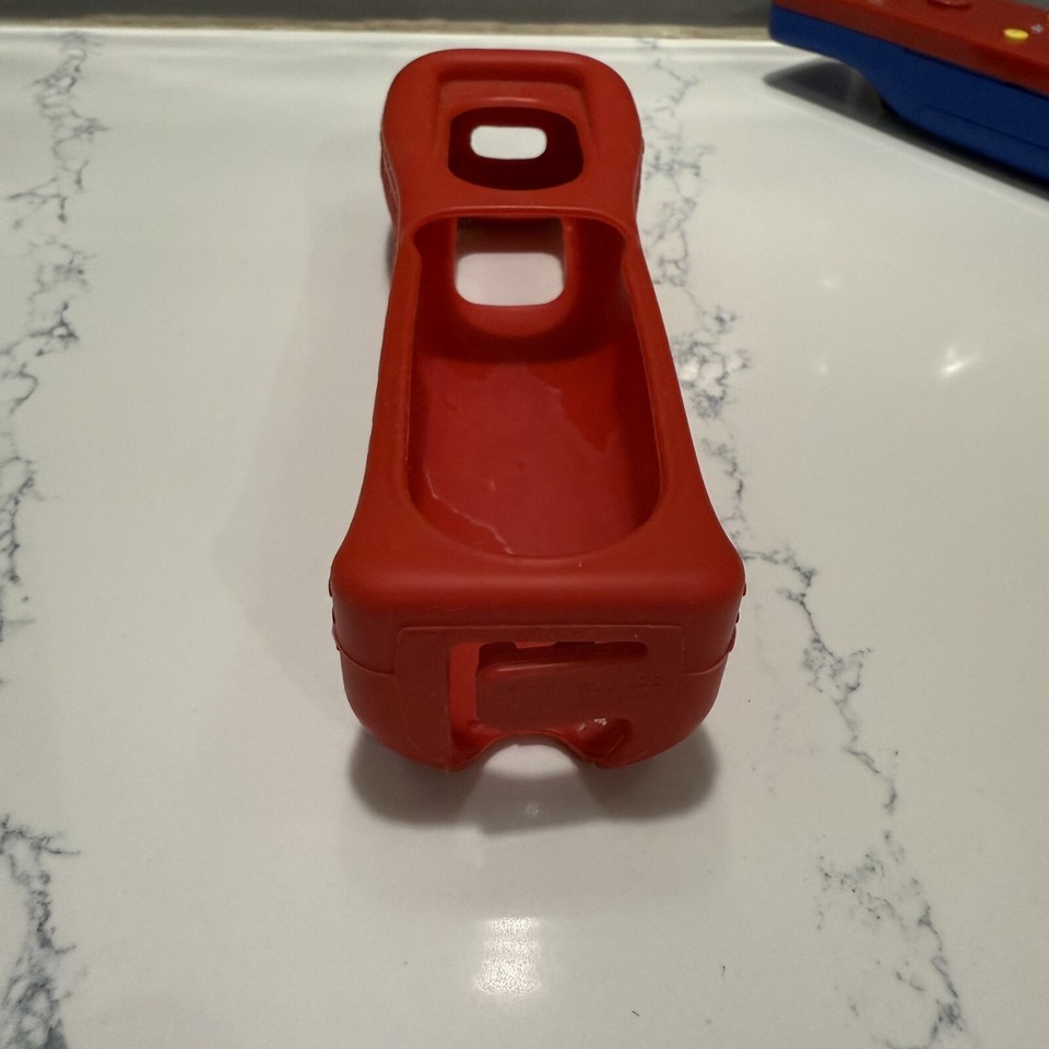 Nintendo Wii Motion Remote Mario Controller with Sleeve & Lanyard