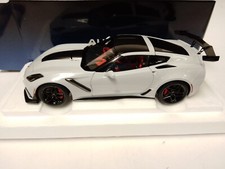 Autoart Chevrolet Corvette ZR1 Ceramic Matrix Grey Metallic 2019 1/18 71277