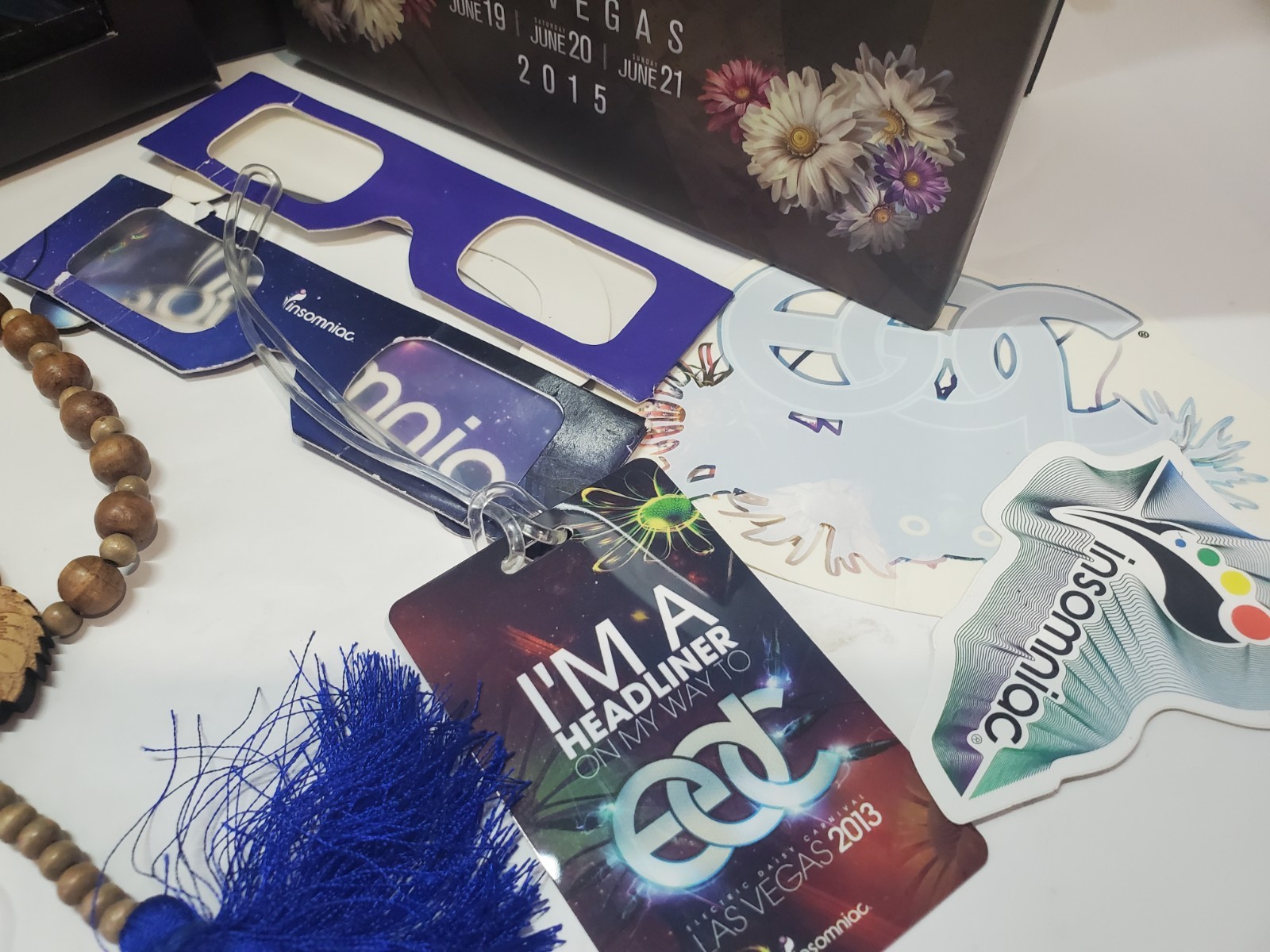 2015 EDC LAS VEGAS COLLECTOR'S BOX With Collectables. 
