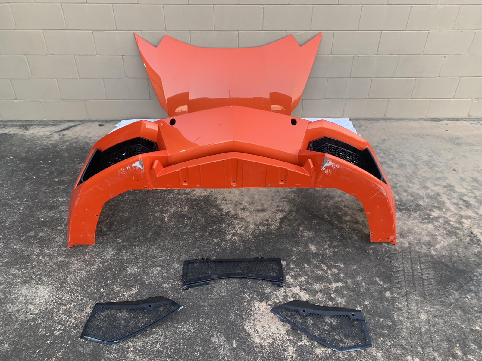 Lamborghini Aventador Front Bumper W Vents Screens & Hood  2010 - 2014 OEM NICE