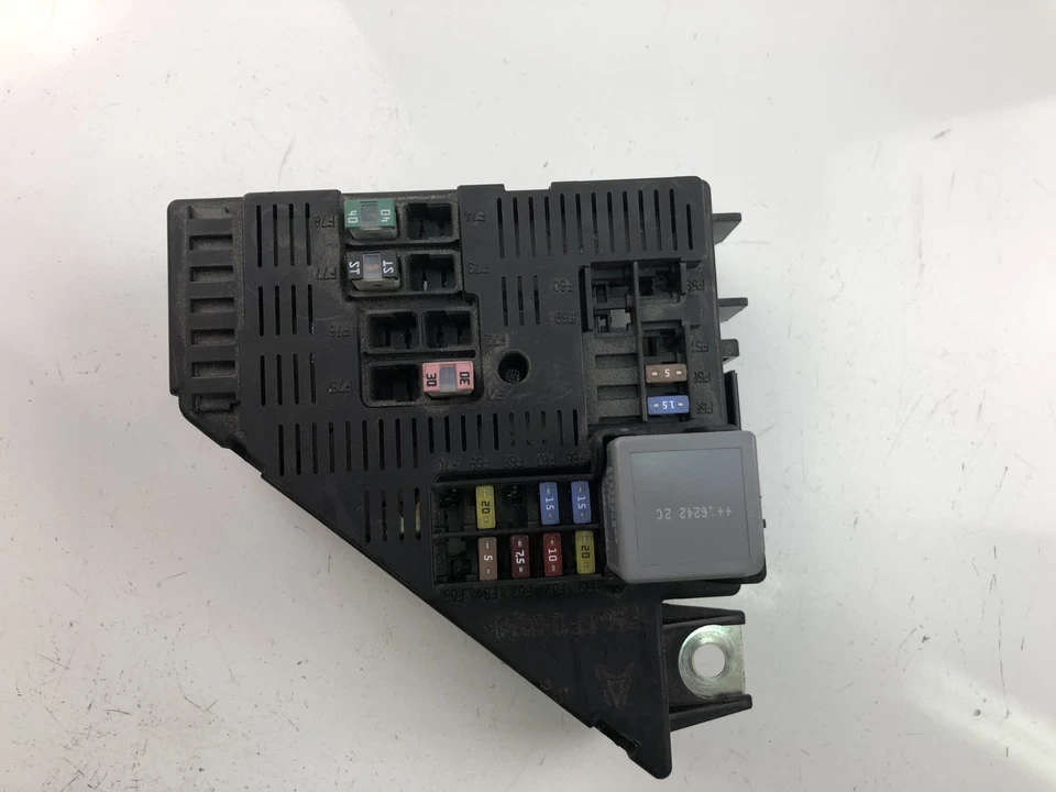 Scatola fusibili VOLVO V70 II SW 31453780 2005 15082988 - Immagine 3 di 4