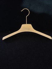 VINTAGE LEONARD FURS CLOTHES FUR COAT HANGER THINLINE COAT CONFORMERS PLASTIC