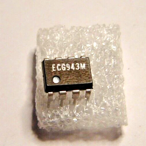 ECG943M IC, Dual Comparator, VCC 5V, Gv 200V/microV, Inp. Offset 50 nA, DIP8 - Image 2 of 2