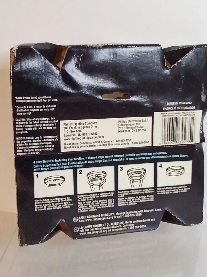 Philips 22 W T9 1.13 in. D X 8 in. L Circline Fluorescent Bulb Daylight Circular - Image 2 of 3