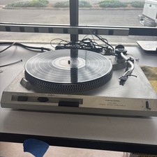 Realistic LAB-390 Direct Drive Turntable Tested spinning good Condition