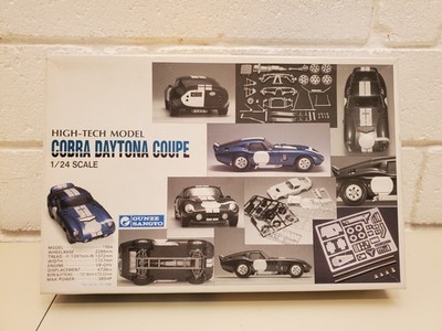SHELBY COBRA DAYTONA COUPE GUNZE SANGYO JAPAN 1986 1/24 SCALE