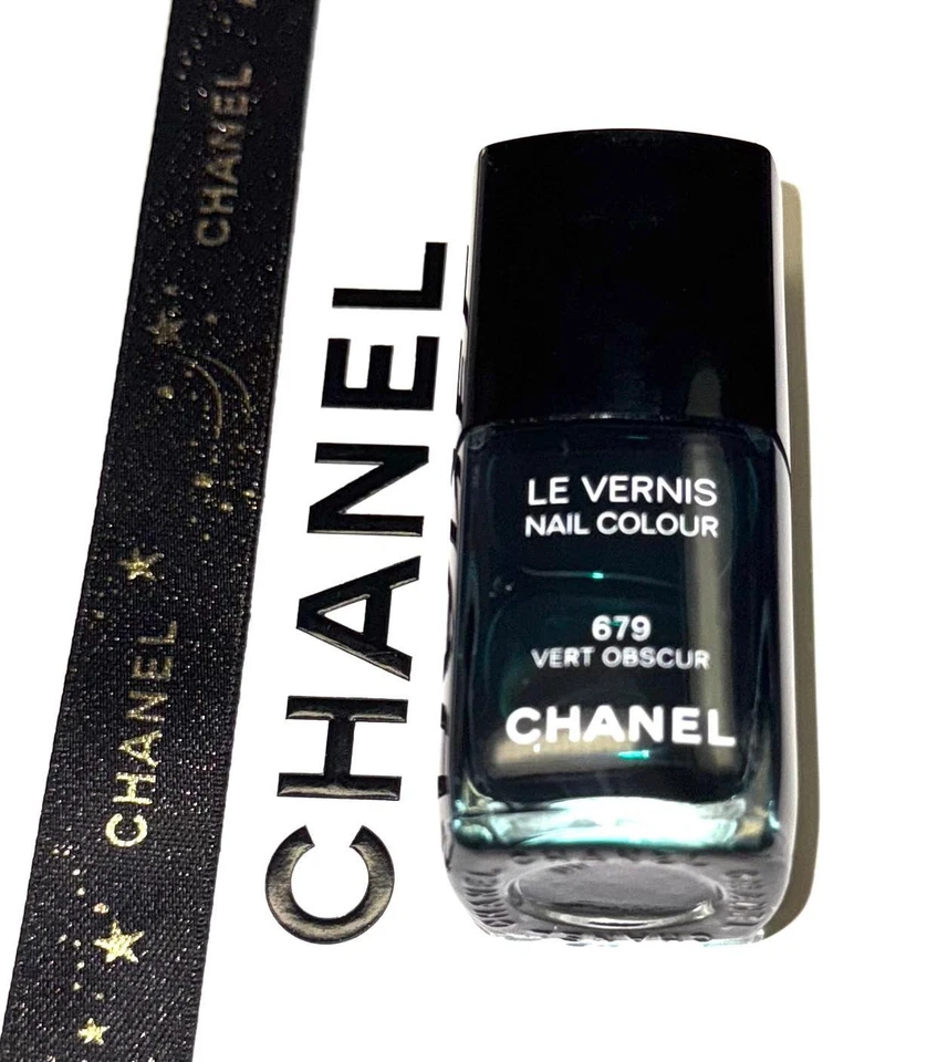 Chanel Le Vernis Longwear Nail Color 679 Vert Obscur 13ml - Bild 2 von 4