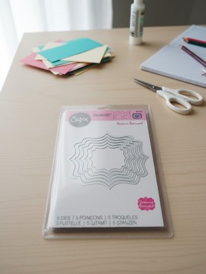 Stanzschablonen/Cutting Dies/neu/Sizzix/Framelits