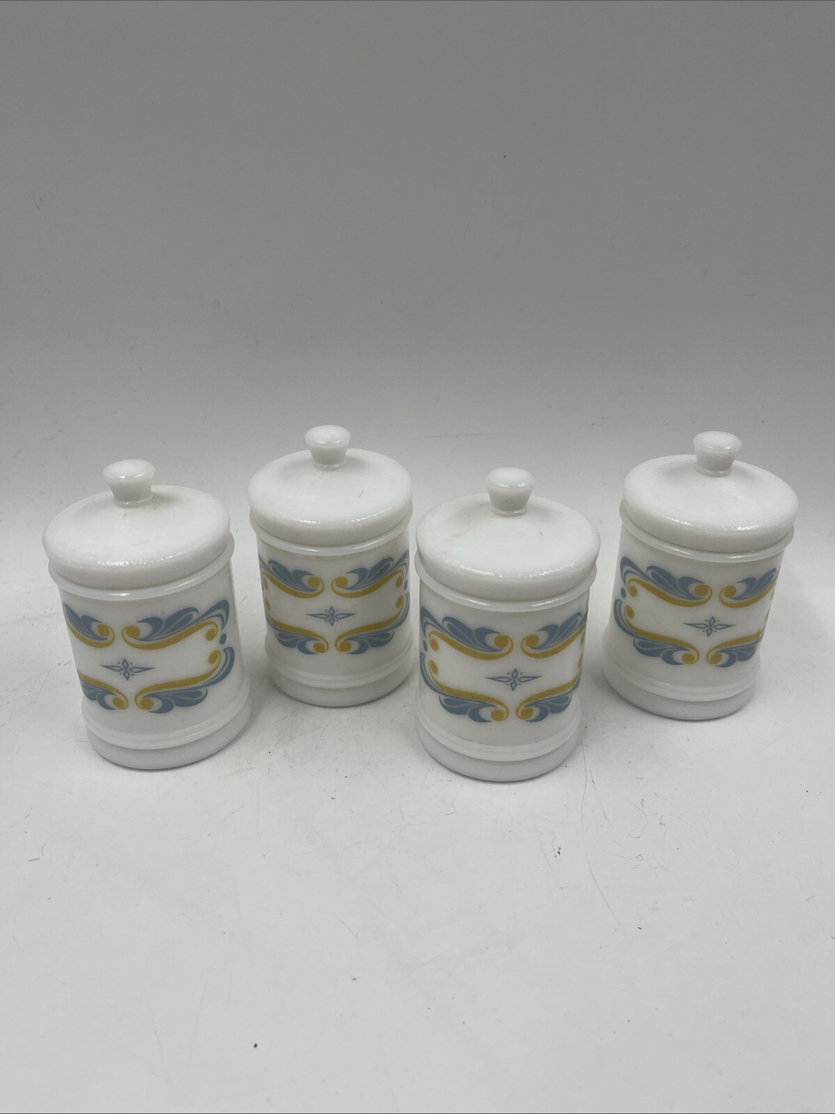Set 4 Vintage Merck & Co Sharp & Dohme Milk Glass Apothecary Medicine Jars