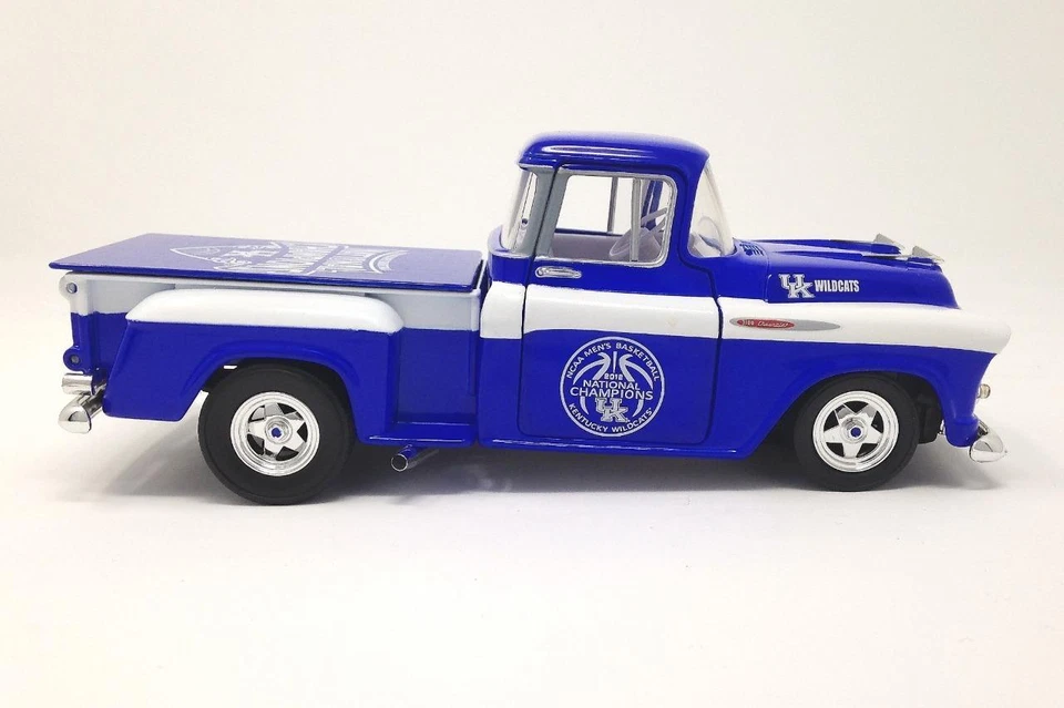 UK Kentucky Wildcats 2012 NATIONAL CHAMPIONSHIP 1957 Chevy Stepside Diecast Bank - Image 4 of 4