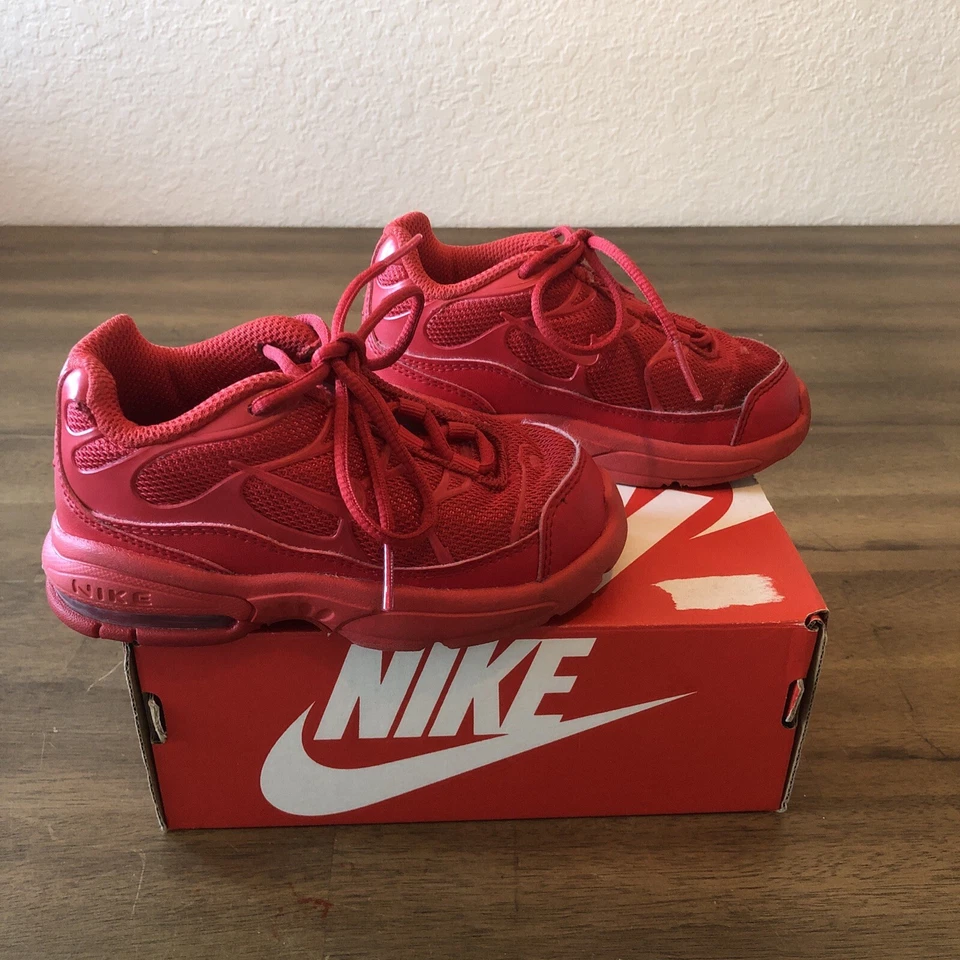 Zapato “Nike Air Max (TD) Triple Rojo” Niño Pequeño Talla 8c Foto 4 de 4