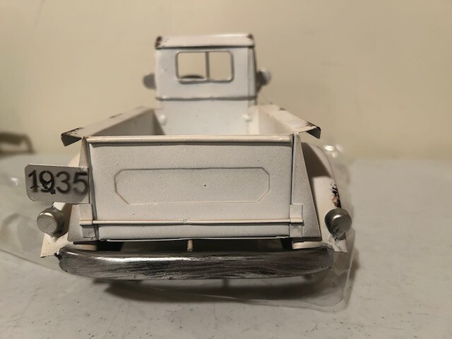 Picture 8 of 9