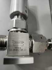 Swagelok SS-BN8VCR8-O 1/2" VCR Valve with Pneumatic Actuator N50612 SS-BN8VCR8-O