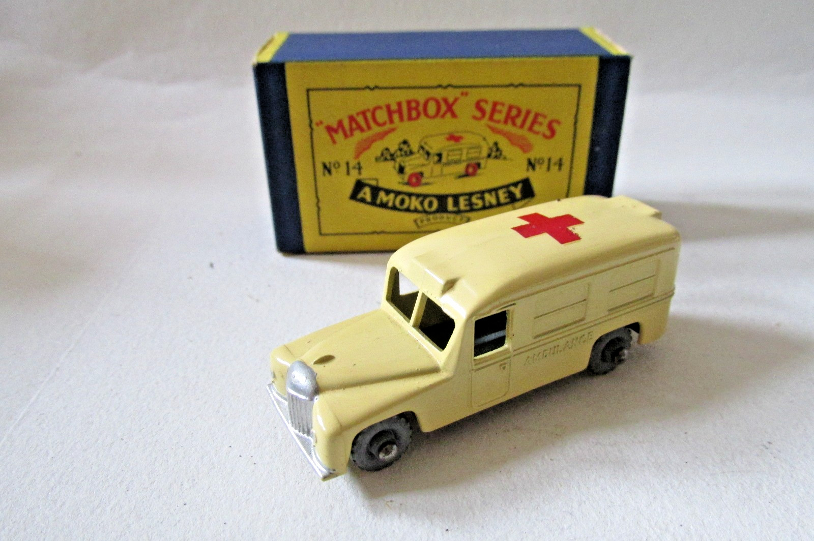 Matchbox 14b, Daimler Ambulance - Free Price Guide & Review
