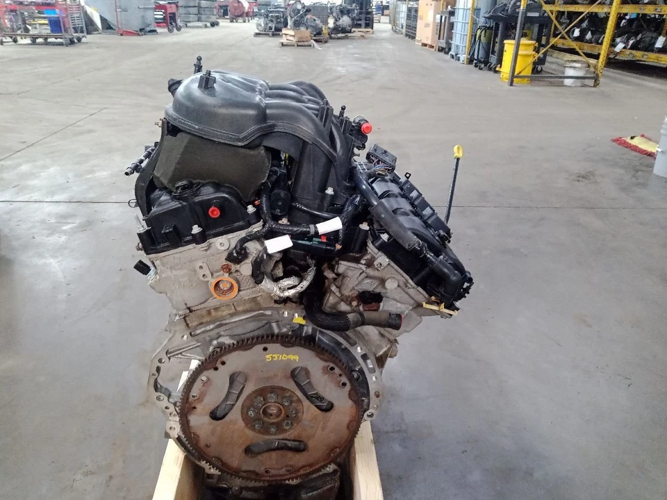 Engine / Motor Assembly 2016 Ram1500 Sku#4272655 Foto 3 de 4