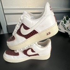 Nike Air Force 1 Men s Low Top Lace-Up Athlet...