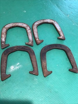 Set of 4 Vintage Diamond Professional Super Ringer Horseshoes A & B Black Gray