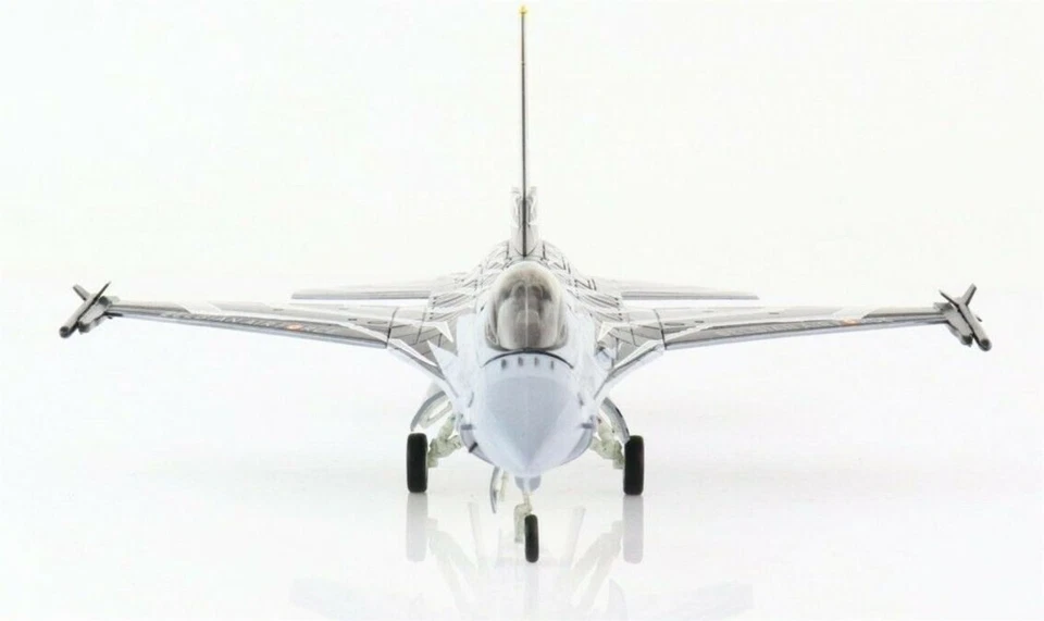 Hobby Master 1/72 F-16AM Belgian AF Solo Display Team FA-123 Blizzard HA3892 - Image 3 of 4