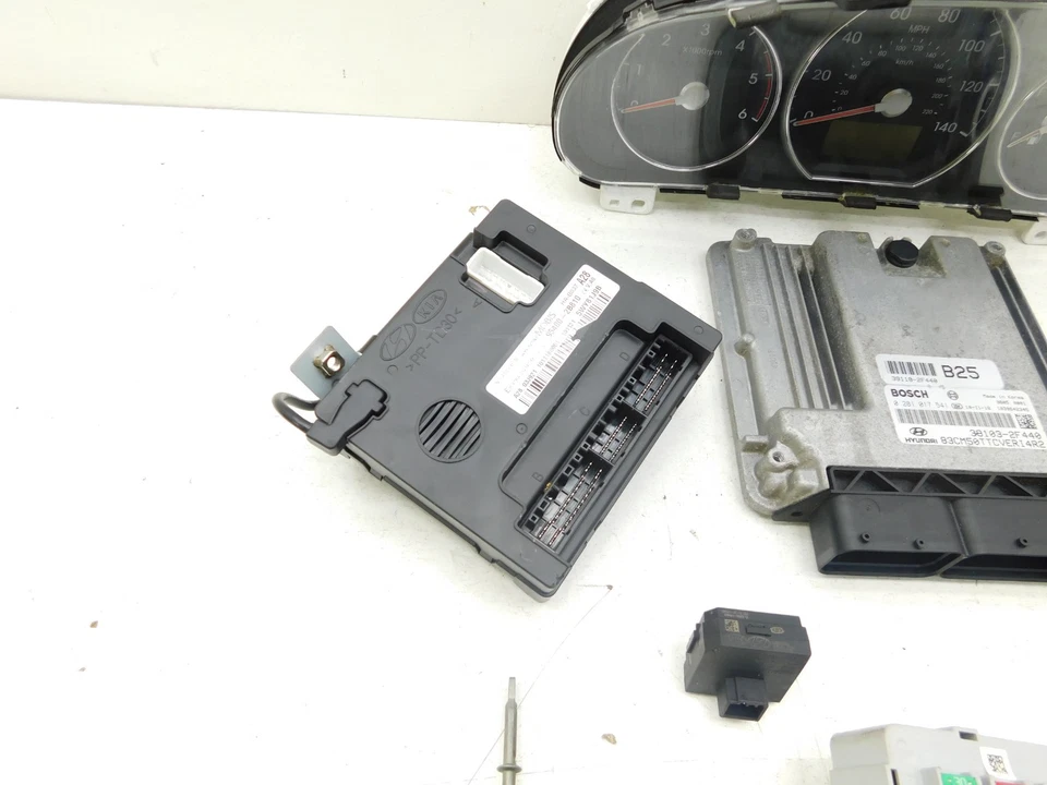 HYUNDAI SANTA FE MK2 2.2 DIESEL AUTO ENGINE ECU KIT SET 39103-2F440 '2009-12 - Image 2 of 4