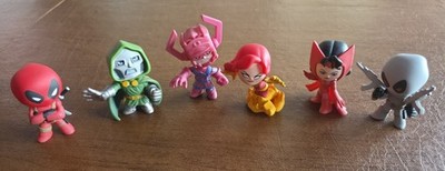 Marvel Mini Figure Bundle   Small, Medium Small & Tiny Small Heroes/Villains Lot
