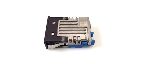 BMW OEM USB socket 8711939 F40 G20 G30 F91 M8 G14 MINI F54 F60 G01 G02 G05 G07 - Picture 4 of 4