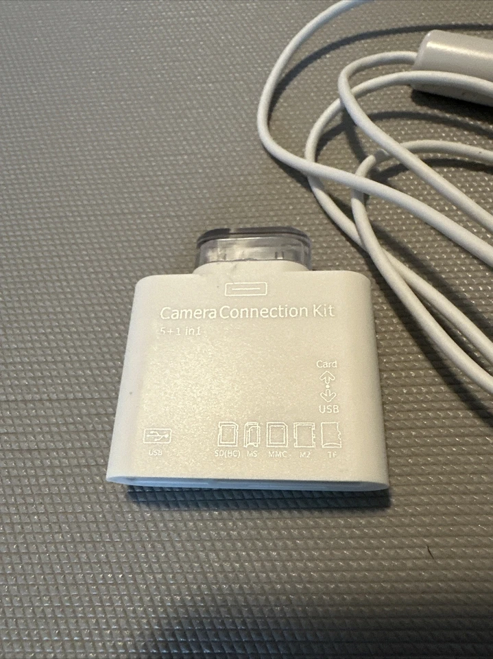 5 In 1 USB Camera Connection Kit Memory Card SD Reader - Image 3 of 4