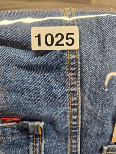 Jeans Levi's 550 Calce Relajado Lavado Oscuro Denim Azul 52x30 NUEVO - Imagen 8 de 8